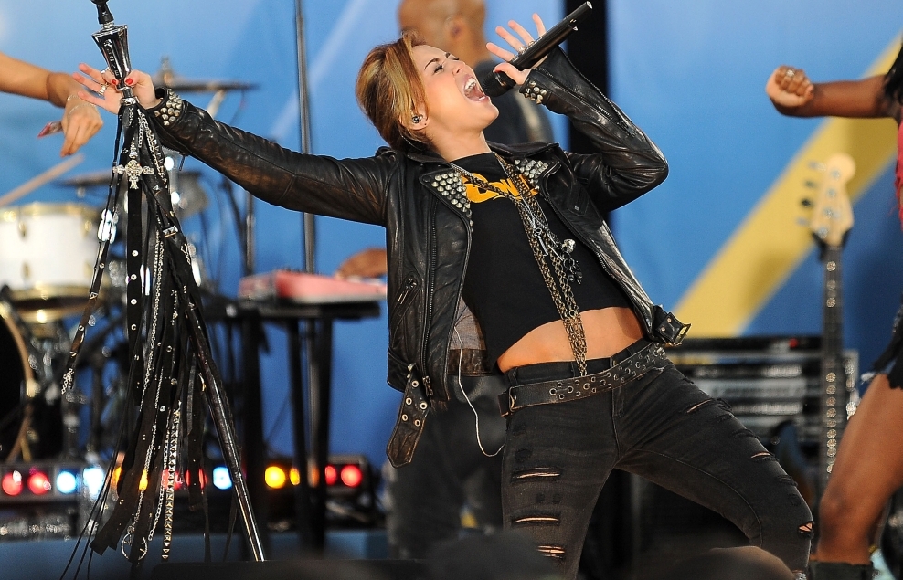 Miley Cyrus - Good Morning America